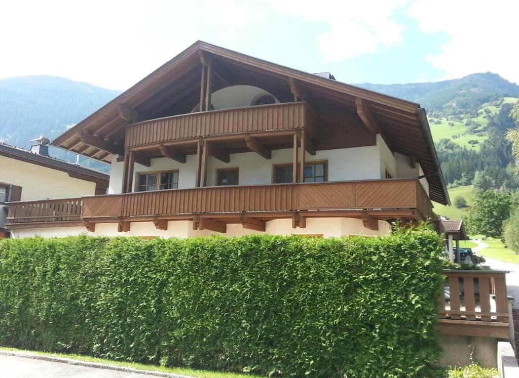 Zillertal Apartments Hippach Room photo