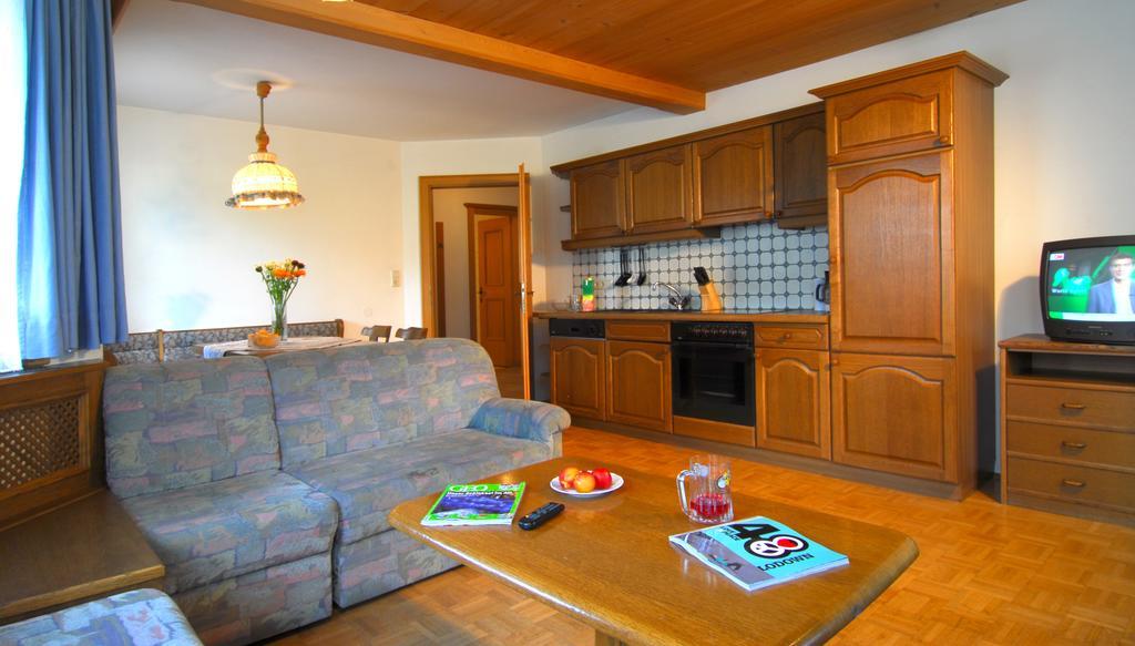 Zillertal Apartments Hippach Room photo